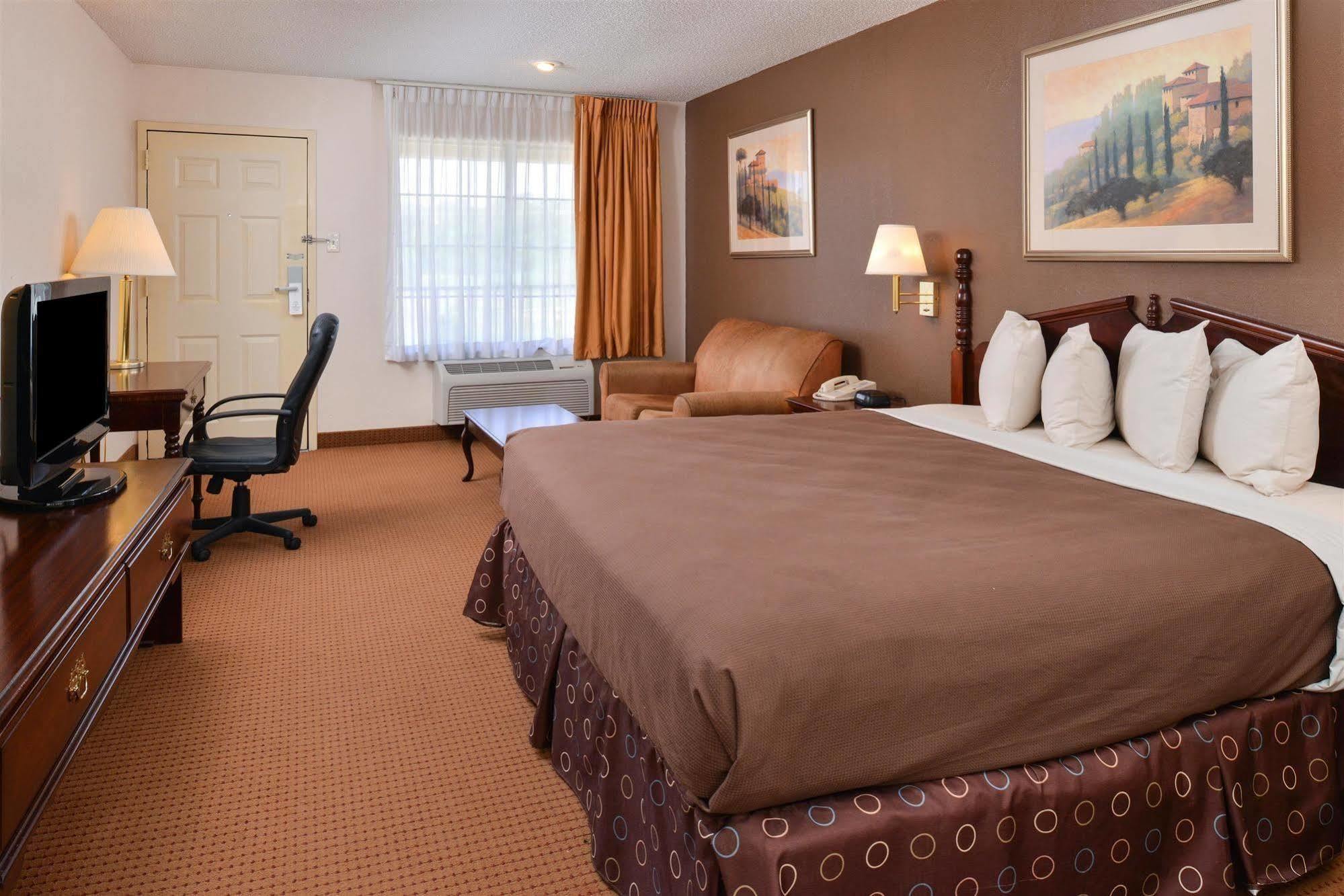 Americas Best Value Inn Denham Springs Exterior foto